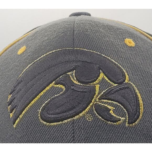 Zephyr University of Iowa Hawkeyes Fitted Cap Sz 8 NCAA Basketball Football Wool - Picture 2 of 12